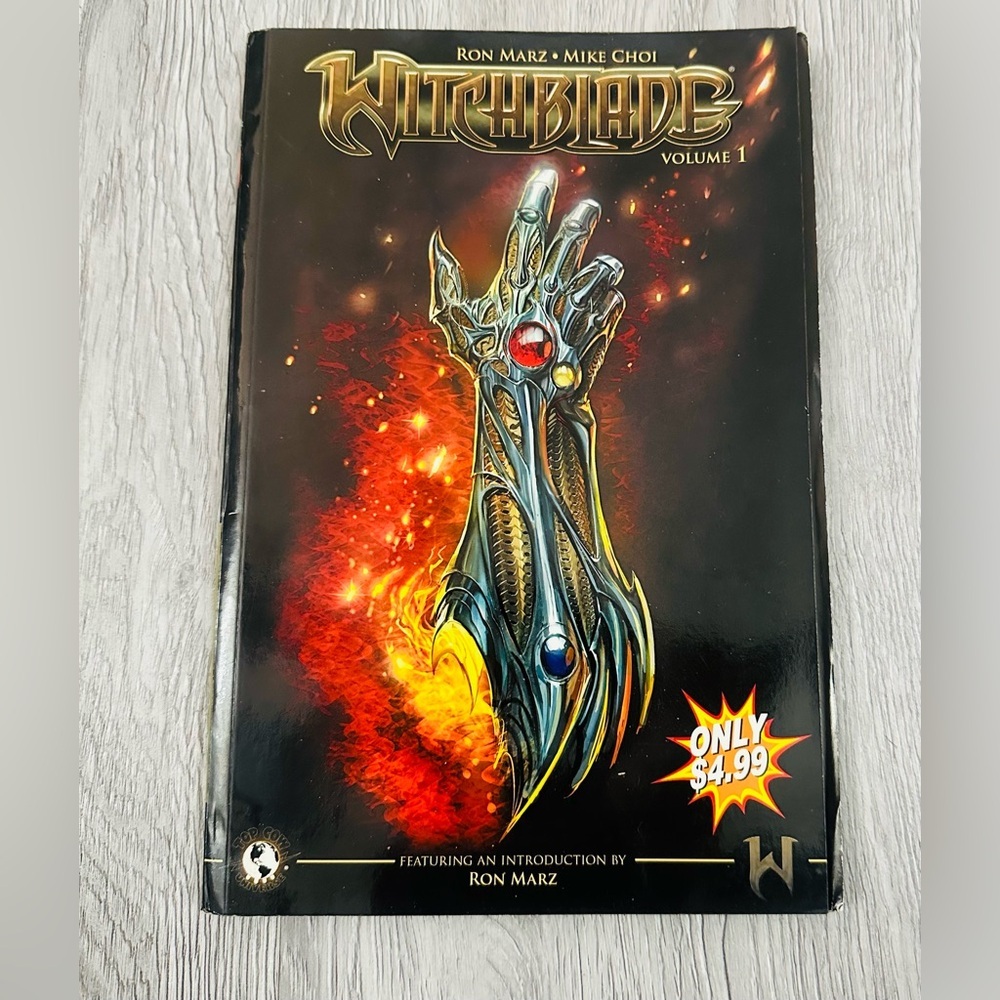 Witchblade Witch Hunt: Volume 1 Ron Marz‎ Paperback Graphic Novel 1st Printing